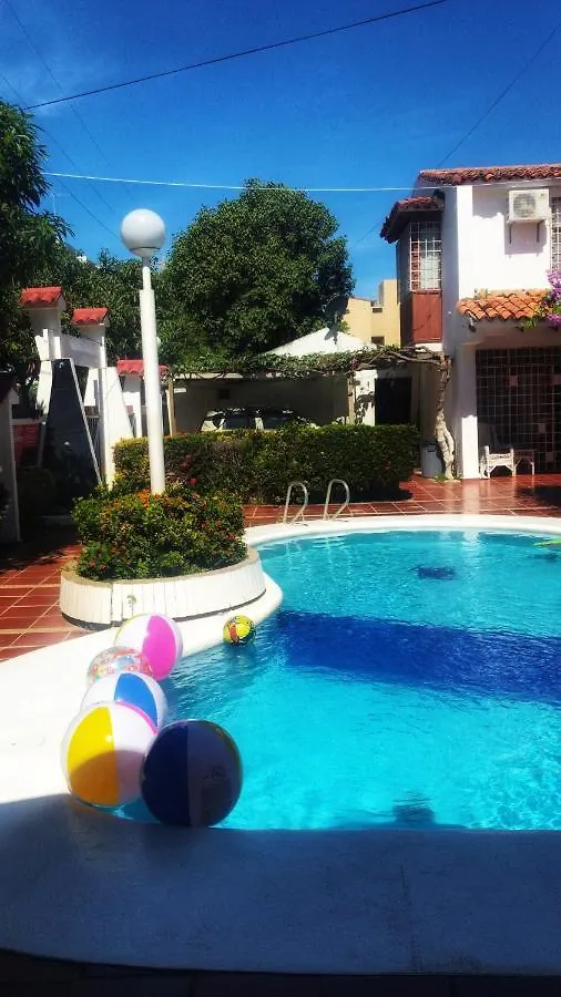 Uchuva Beach House Santa Marta